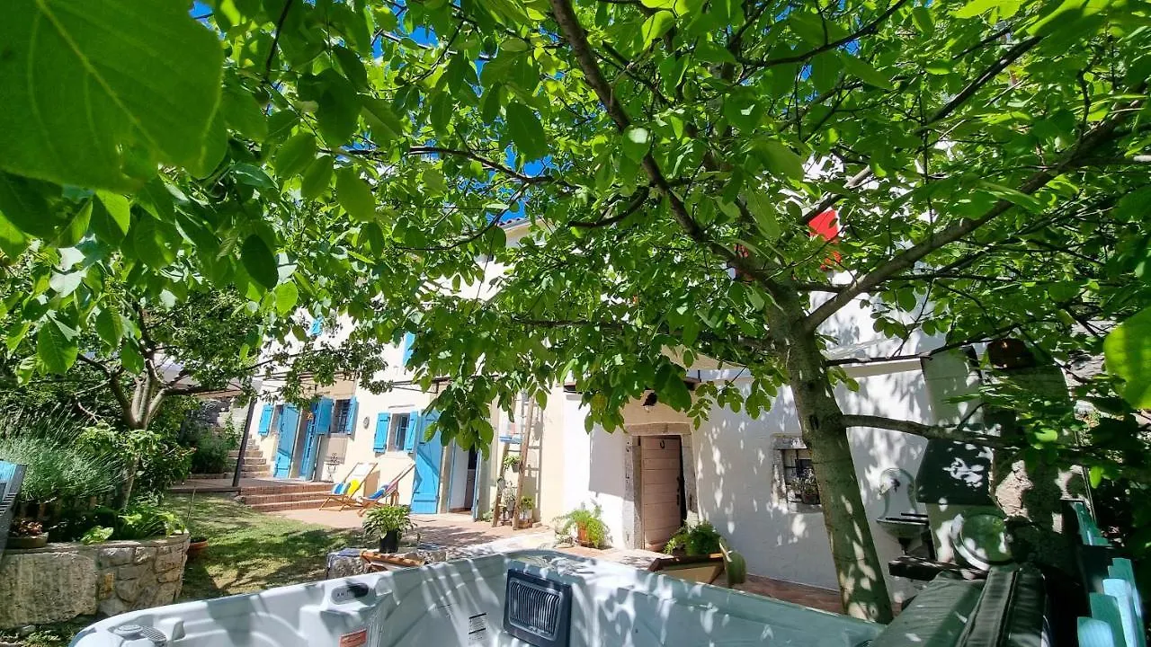 Willa Spod Korit - Brgudac, Opatija With Hot Tub And Free Parking Chorwacja