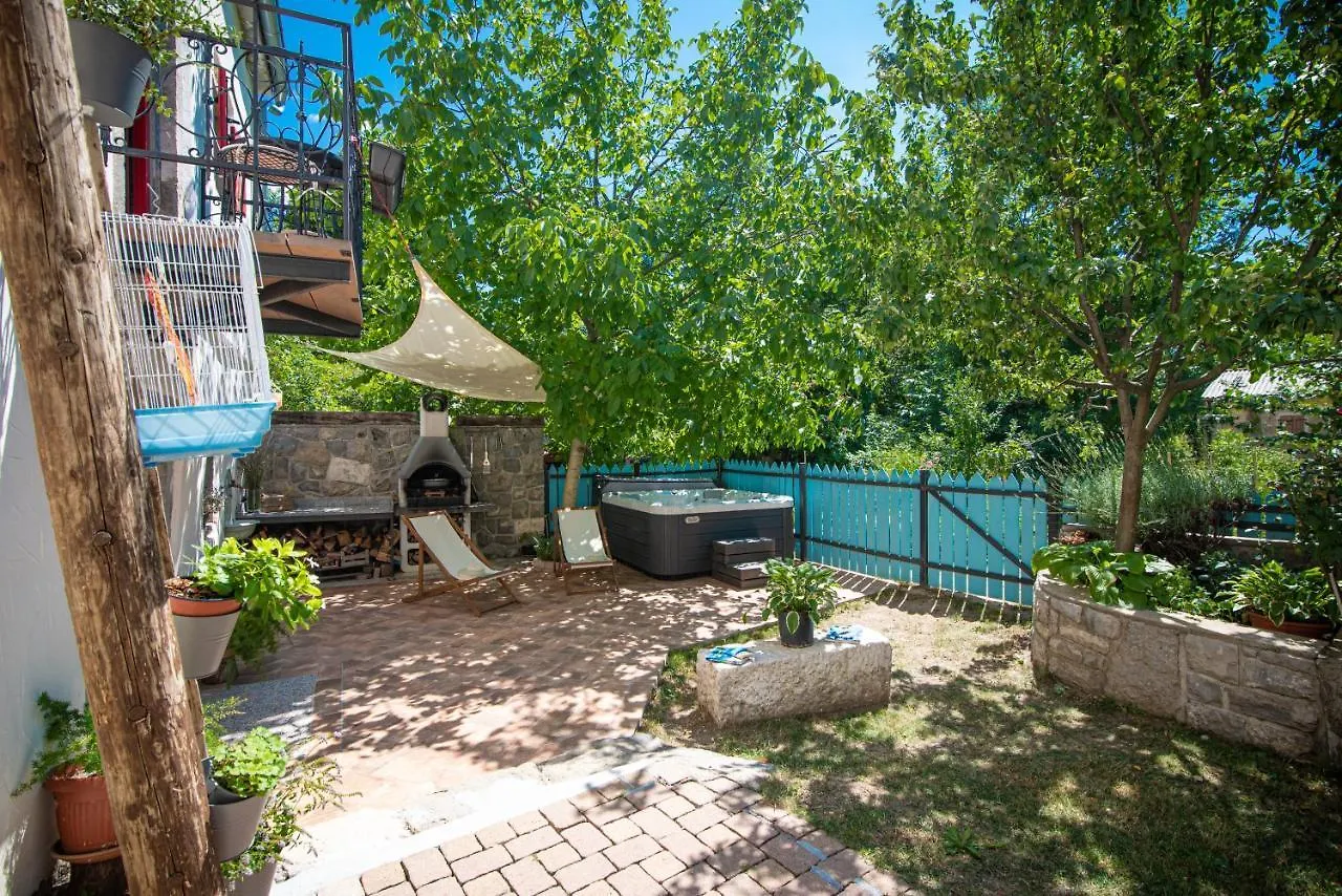 Willa Spod Korit - Brgudac, Opatija With Hot Tub And Free Parking Dom wakacyjny